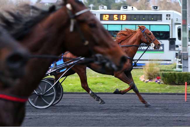 Photo d'arrivée de la course pmu PRIX DE LUNEVILLE à PARIS-VINCENNES le Jeudi 3 mars 2022