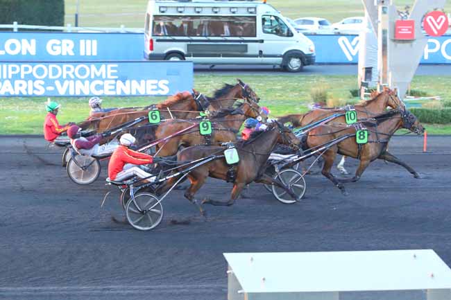 Photo d'arrivée de la course pmu PRIX DE CHATILLON à PARIS-VINCENNES le Samedi 26 mars 2022