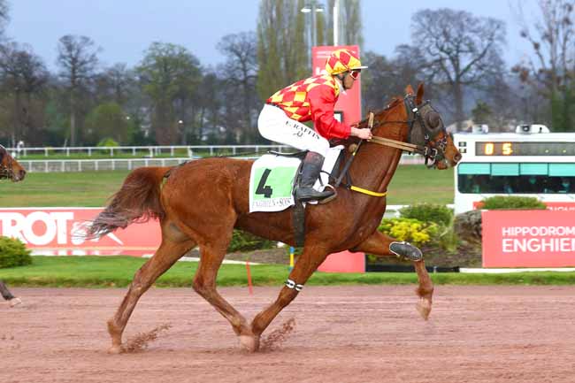 Photo d'arrivée de la course pmu PRIX DU PONT SAINT-LOUIS à ENGHIEN le Mardi 29 mars 2022