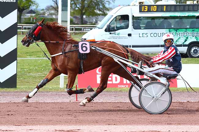 Photo d'arrivée de la course pmu PRIX TENOR DE BAUNE à ANGERS le Mercredi 6 avril 2022
