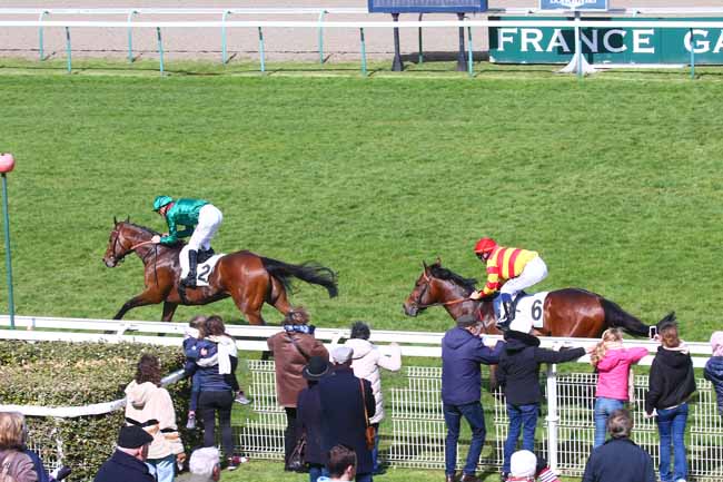 Photo d'arrivée de la course pmu PRIX DE SAINT-LO à DEAUVILLE le Jeudi 7 avril 2022