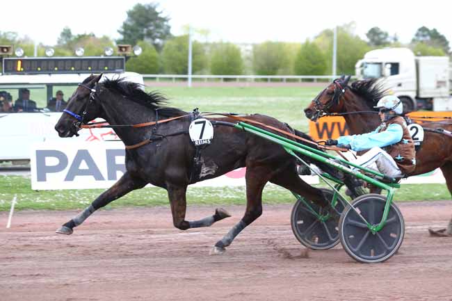 Photo d'arrivée de la course pmu PRIX GILBERT CORNET à REIMS le Mercredi 13 avril 2022