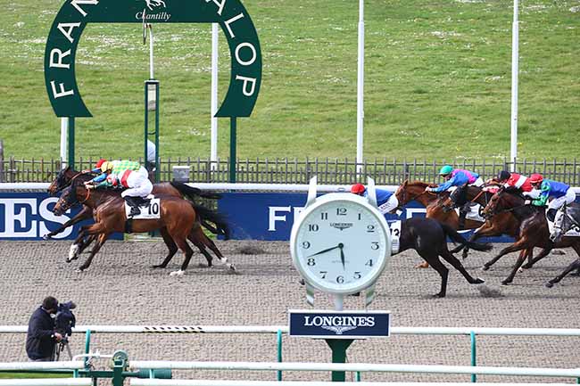 Photo d'arrivée de la course pmu PRIX DU PAVE DE THIERS à CHANTILLY le Mercredi 13 avril 2022