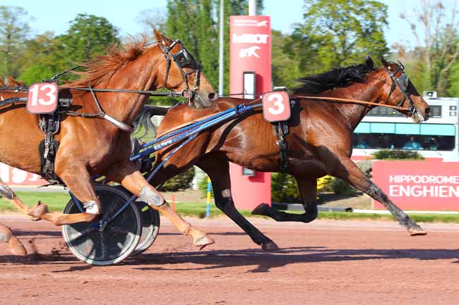 Photo d'arrivée de la course pmu PRIX DE BOULOGNE à ENGHIEN le Jeudi 21 avril 2022
