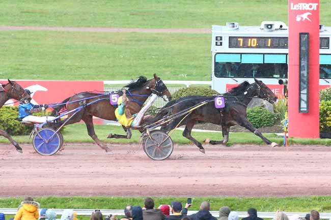 Photo d'arrivée de la course pmu PRIX DE L'ATLANTIQUE à ENGHIEN le Samedi 23 avril 2022