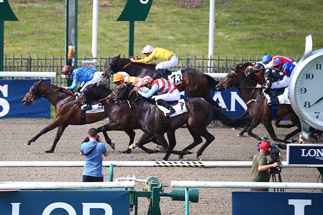 Photo d'arrivée de la course pmu PRIX DE LA COMPAGNIE EQUESTRE à CHANTILLY le Mardi 10 mai 2022