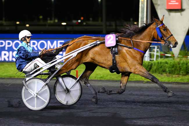 Photo d'arrivée de la course pmu PRIX EUGENIA à PARIS-VINCENNES le Vendredi 13 mai 2022
