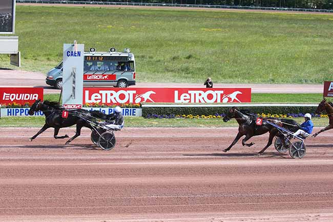 Photo d'arrivée de la course pmu PRIX GEORGES DREUX à CAEN le Samedi 14 mai 2022