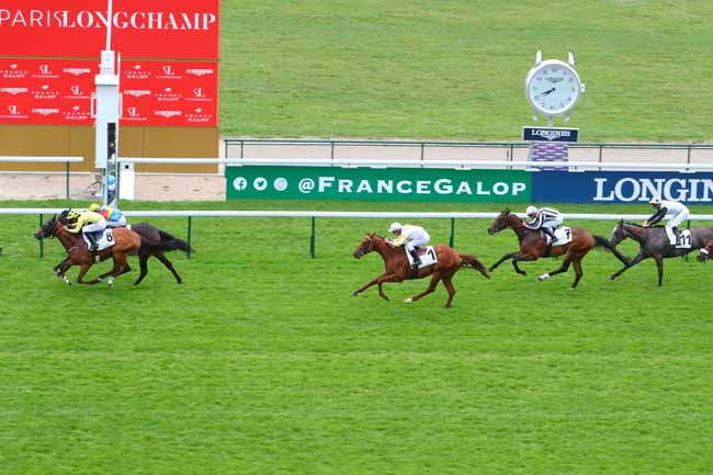 Photo d'arrivée de la course pmu PRIX DES BATIGNOLLES à LONGCHAMP le Jeudi 26 mai 2022