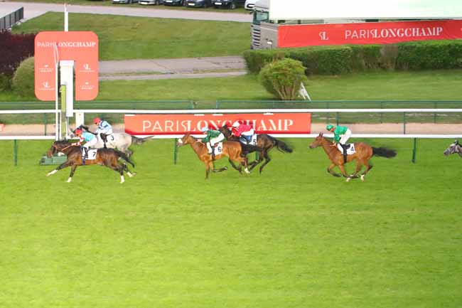Photo d'arrivée de la course pmu PRIX DU MAIL à LONGCHAMP le Jeudi 26 mai 2022