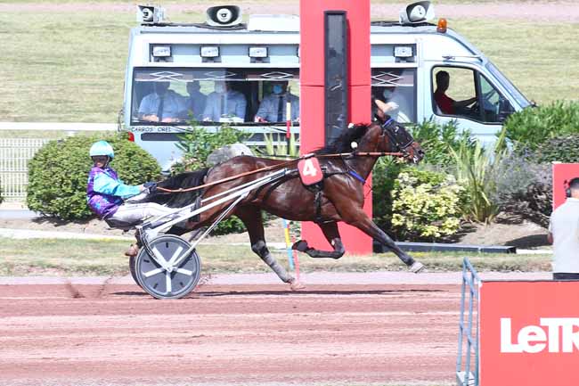 Photo d'arrivée de la course pmu PRIX DE ROME à ENGHIEN le Samedi 9 juillet 2022