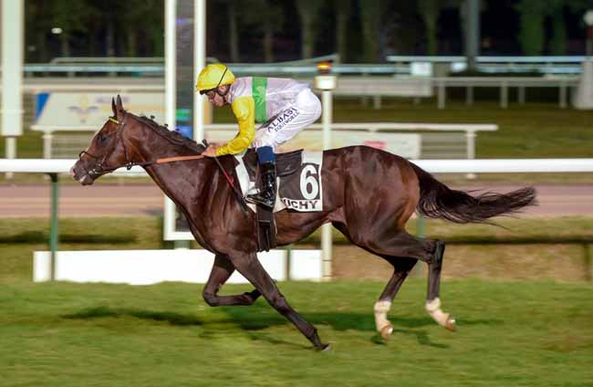 Photo d'arrivée de la course pmu PRIX DE L'HIPPODROME DE CASABLANCA à VICHY le Mardi 19 juillet 2022
