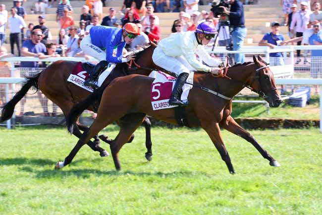Photo d'arrivée de la course pmu PRIX DES BOUTONS D'OR à CLAIREFONTAINE le Samedi 23 juillet 2022