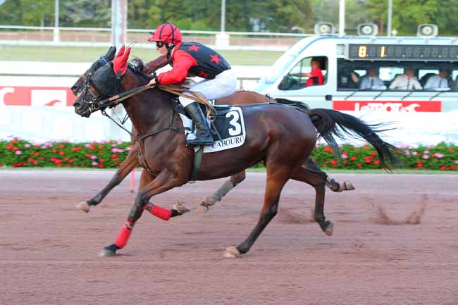 Photo d'arrivée de la course pmu PRIX EQUIN NORMAND (PRIX DES LISTERES) à CABOURG le Vendredi 29 juillet 2022