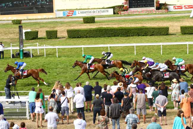 Photo d'arrivée de la course pmu PRIX SMARTURF (PRIX GRIS VITESSE) à CLAIREFONTAINE le Mercredi 3 août 2022