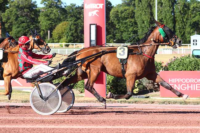 Photo d'arrivée de la course pmu PRIX DE L'HERAULT à ENGHIEN le Samedi 6 août 2022