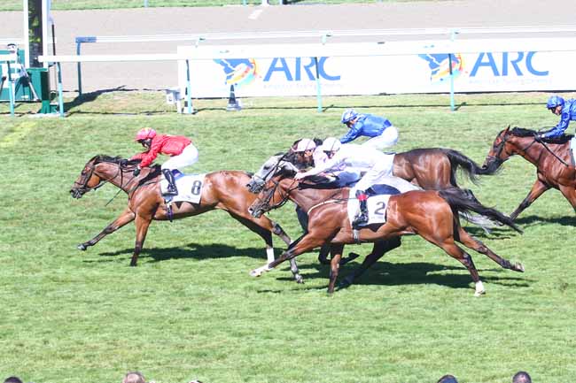 Photo d'arrivée de la course pmu ARC PRIX MAURICE DE GHEEST à DEAUVILLE le Dimanche 7 août 2022