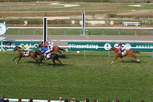 Photo d'arrivée de la course pmu PRIX DE MONTAIGU à DEAUVILLE le Jeudi 18 août 2022