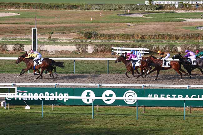 Photo d'arrivée de la course pmu PRIX DE LA CORNICHE à DEAUVILLE le Jeudi 18 août 2022