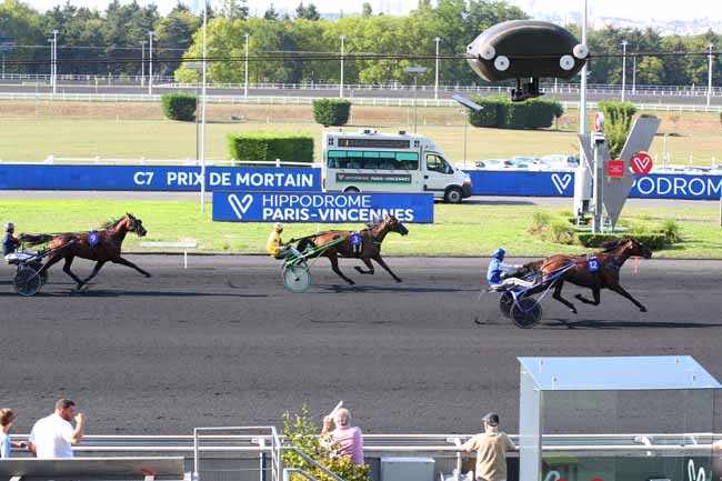 Photo d'arrivée de la course pmu PRIX DE MORTAIN à PARIS-VINCENNES le Lundi 29 août 2022