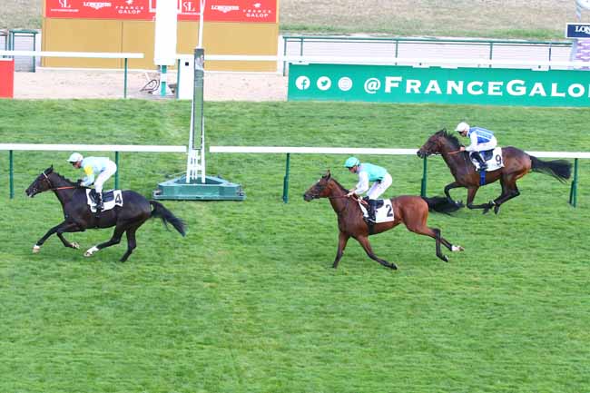 Photo d'arrivée de la course pmu PRIX DE FONTENOY à LONGCHAMP le Jeudi 1 septembre 2022