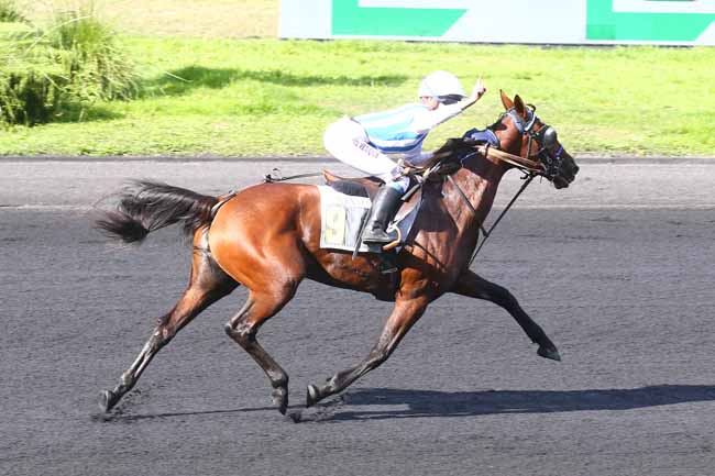 Photo d'arrivée de la course pmu PRIX PMU 