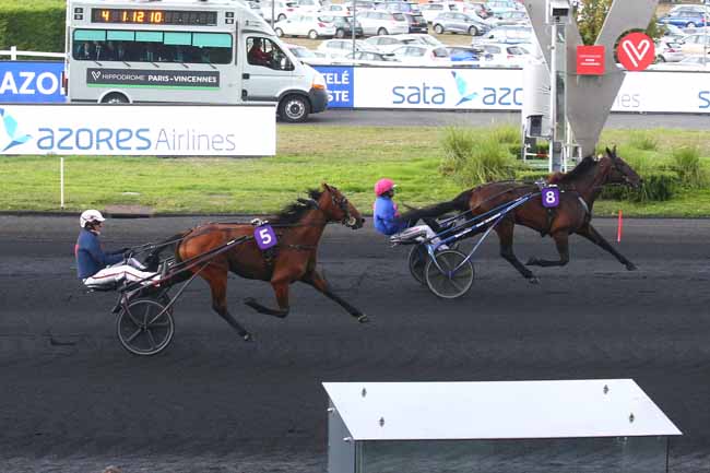 Photo d'arrivée de la course pmu PRIX DES ACORES - SATA AZORES AIRLINES (PRIX DE BAYEUX) à PARIS-VINCENNES le Dimanche 25 septembre 2022