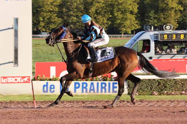 Photo d'arrivée de la course pmu PRIX DE COQUAINVILLIERS à CAEN le Samedi 8 octobre 2022