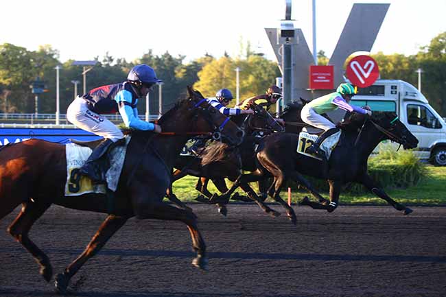 Photo d'arrivée de la course pmu PRIX ANTIOPE à PARIS-VINCENNES le Mardi 11 octobre 2022