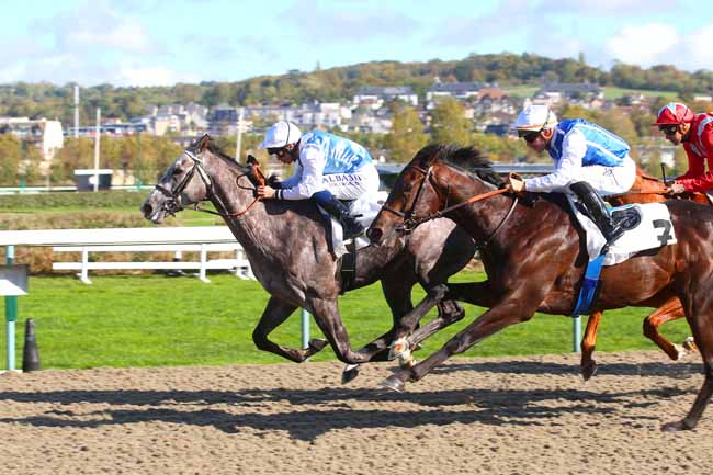 Photo d'arrivée de la course pmu PRIX ARAZI à DEAUVILLE le Jeudi 20 octobre 2022
