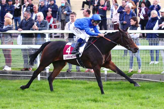 Photo d'arrivée de la course pmu PRIX MERCI LA GRANDE RECRE DE TOUQUES (PRIX DE LA MARE A TOUQUES) à CLAIREFONTAINE le Vendredi 21 octobre 2022