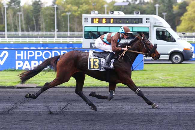 Photo d'arrivée de la course pmu PRIX CYANE à PARIS-VINCENNES le Mardi 25 octobre 2022