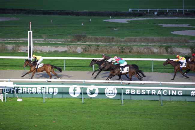 Photo d'arrivée de la course pmu PRIX DE CHATEAU GAILLARD à DEAUVILLE le Samedi 5 novembre 2022