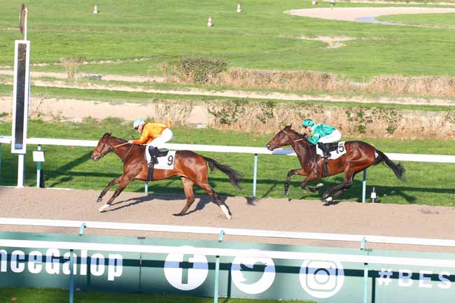 Photo d'arrivée de la course pmu PRIX DE PREAUX à DEAUVILLE le Mercredi 30 novembre 2022