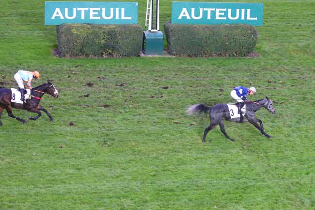Photo d'arrivée de la course pmu PRIX MORGEX à AUTEUIL le Samedi 3 décembre 2022