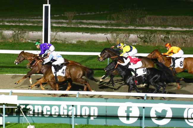 Photo d'arrivée de la course pmu PRIX DE BRIQUEBEC-EN-CONTENTIN à DEAUVILLE le Jeudi 29 décembre 2022