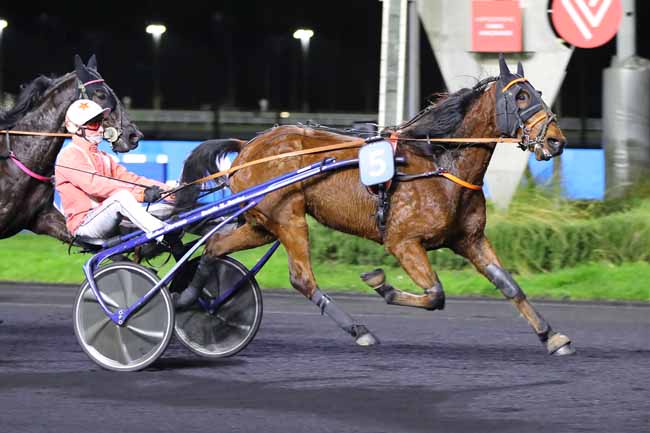 Photo d'arrivée de la course pmu PRIX DE LA MOSELLE à PARIS-VINCENNES le Vendredi 13 janvier 2023