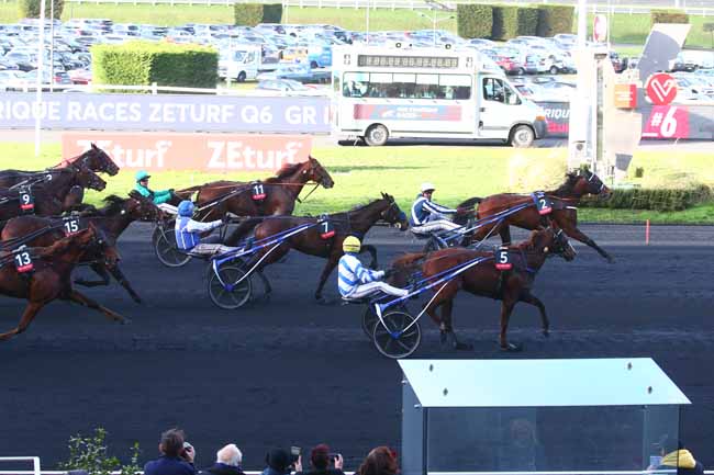 Photo d'arrivée de la course pmu PRIX D'AMERIQUE RACES ZETURF Q6 (PRIX DE BELGIQUE) à PARIS-VINCENNES le Dimanche 15 janvier 2023