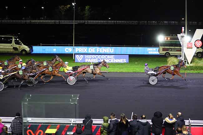 Photo d'arrivée de la course pmu PRIX DE FENEU à PARIS-VINCENNES le Dimanche 15 janvier 2023