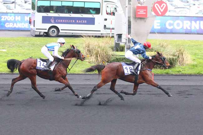 Photo d'arrivée de la course pmu PRIX DE CORNULIER à PARIS-VINCENNES le Dimanche 22 janvier 2023