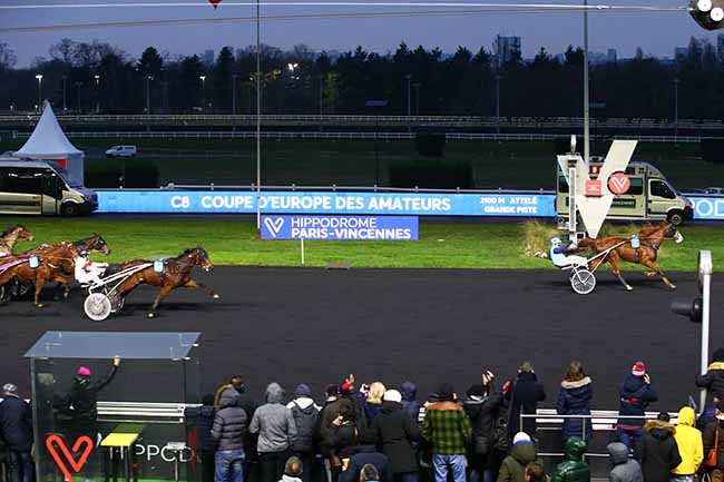Photo d'arrivée de la course pmu COUPE D'EUROPE DES AMATEURS à PARIS-VINCENNES le Samedi 28 janvier 2023