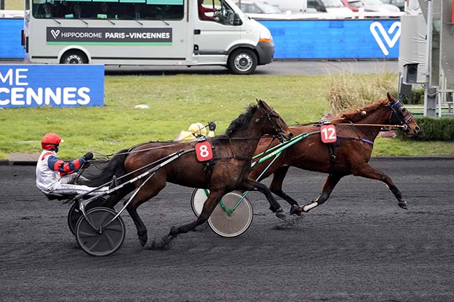 Photo d'arrivée de la course pmu PRIX DE MARCENAT à PARIS-VINCENNES le Jeudi 23 février 2023