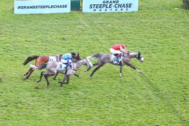 Photo d'arrivée de la course pmu GSC MASTERS - PRIX ROBERT DE CLERMONT-TONNERRE à AUTEUIL le Samedi 25 février 2023