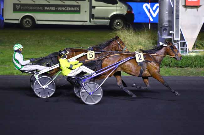 Photo d'arrivée de la course pmu PRIX D'ARGENTON-SUR-CREUSE à PARIS-VINCENNES le Samedi 4 mars 2023