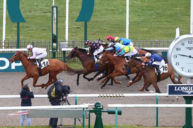 Photo d'arrivée de la course pmu PRIX DE LA RURALOISE à CHANTILLY le Vendredi 31 mars 2023