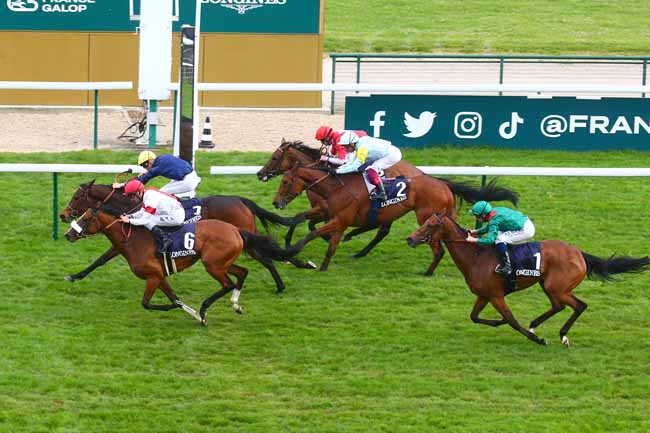Photo d'arrivée de la course pmu PRIX ALLEZ FRANCE LONGINES à LONGCHAMP le Dimanche 30 avril 2023