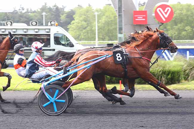 Photo d'arrivée de la course pmu PRIX IAPETUS à PARIS-VINCENNES le Mardi 23 mai 2023
