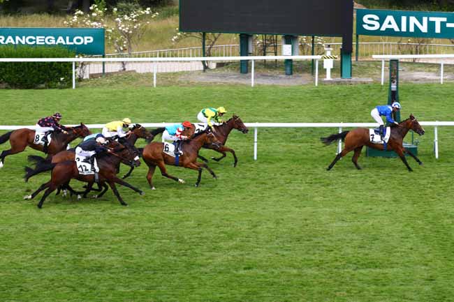 Photo d'arrivée de la course pmu PRIX DORINA à SAINT CLOUD le Mardi 6 juin 2023