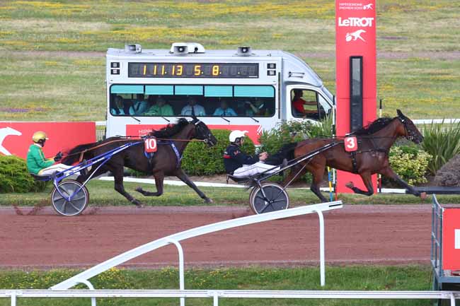 Photo d'arrivée de la course pmu PRIX DE LA HAUTE-VIENNE à ENGHIEN le Jeudi 29 juin 2023