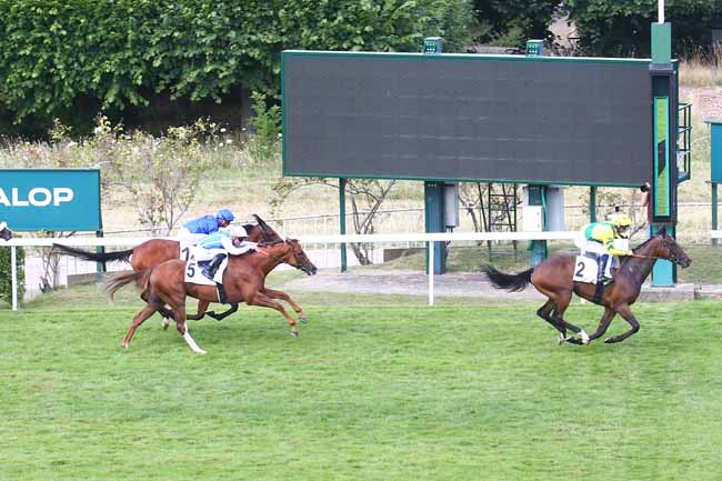 Photo d'arrivée de la course pmu PRIX EUGENE ADAM à SAINT CLOUD le Samedi 8 juillet 2023